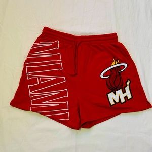 Used Iike-New Miami shorts red